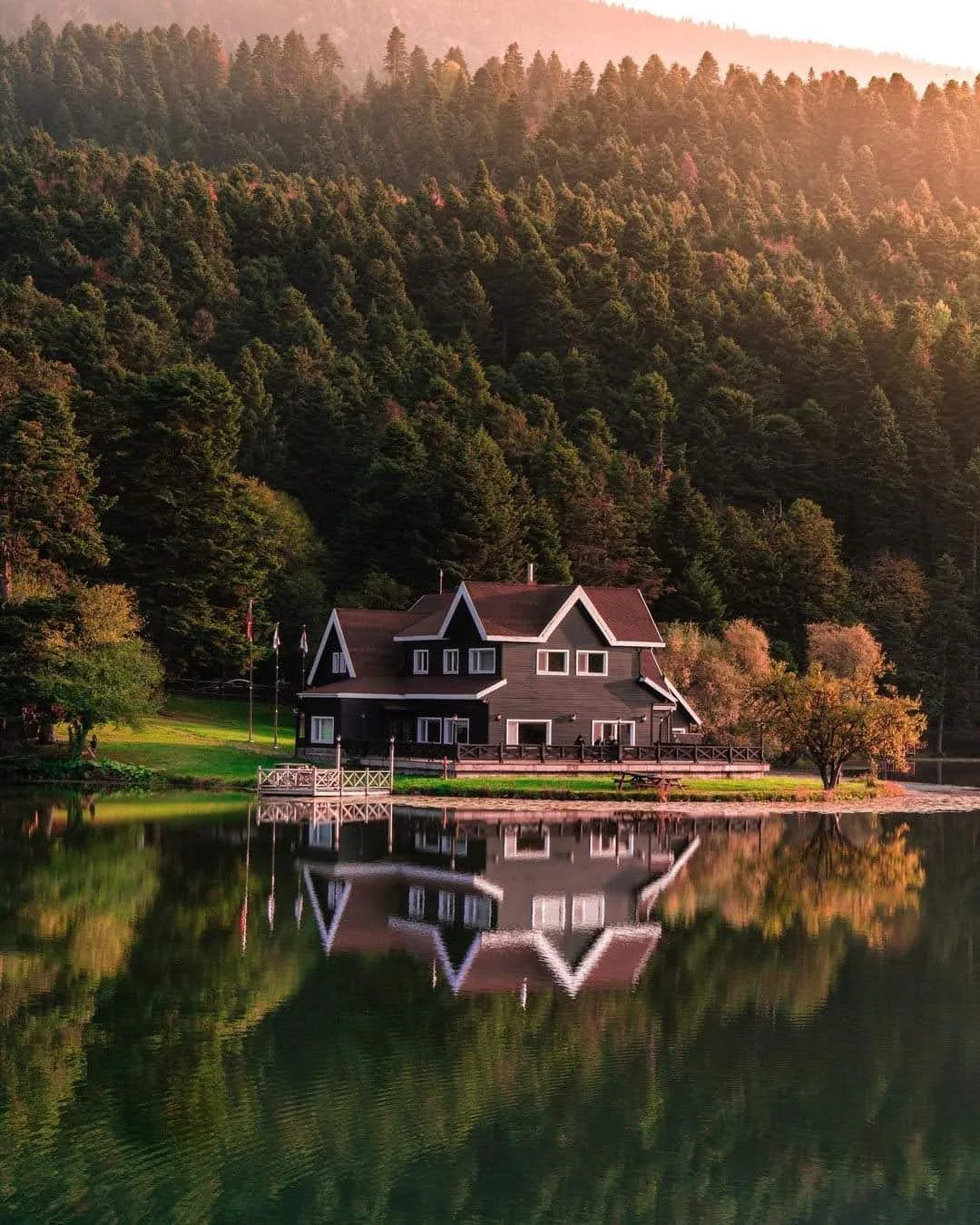 Lakeside nature cabin near Sapanca