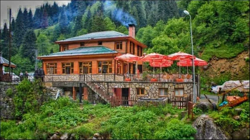 Green countryside restaurant in the Sapanca and Masukiye area